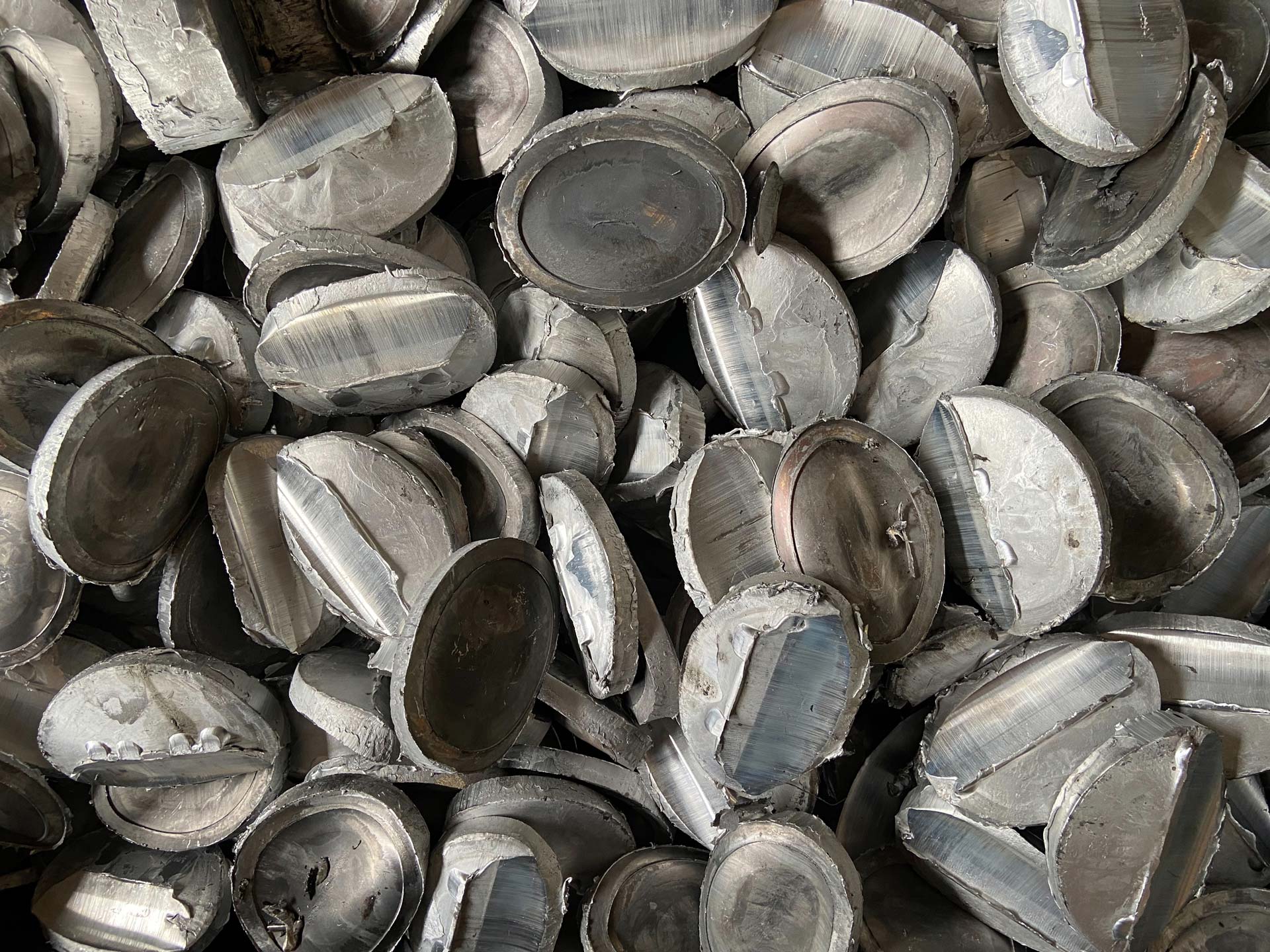 Aluminium scrap is the most important material in the recycling process